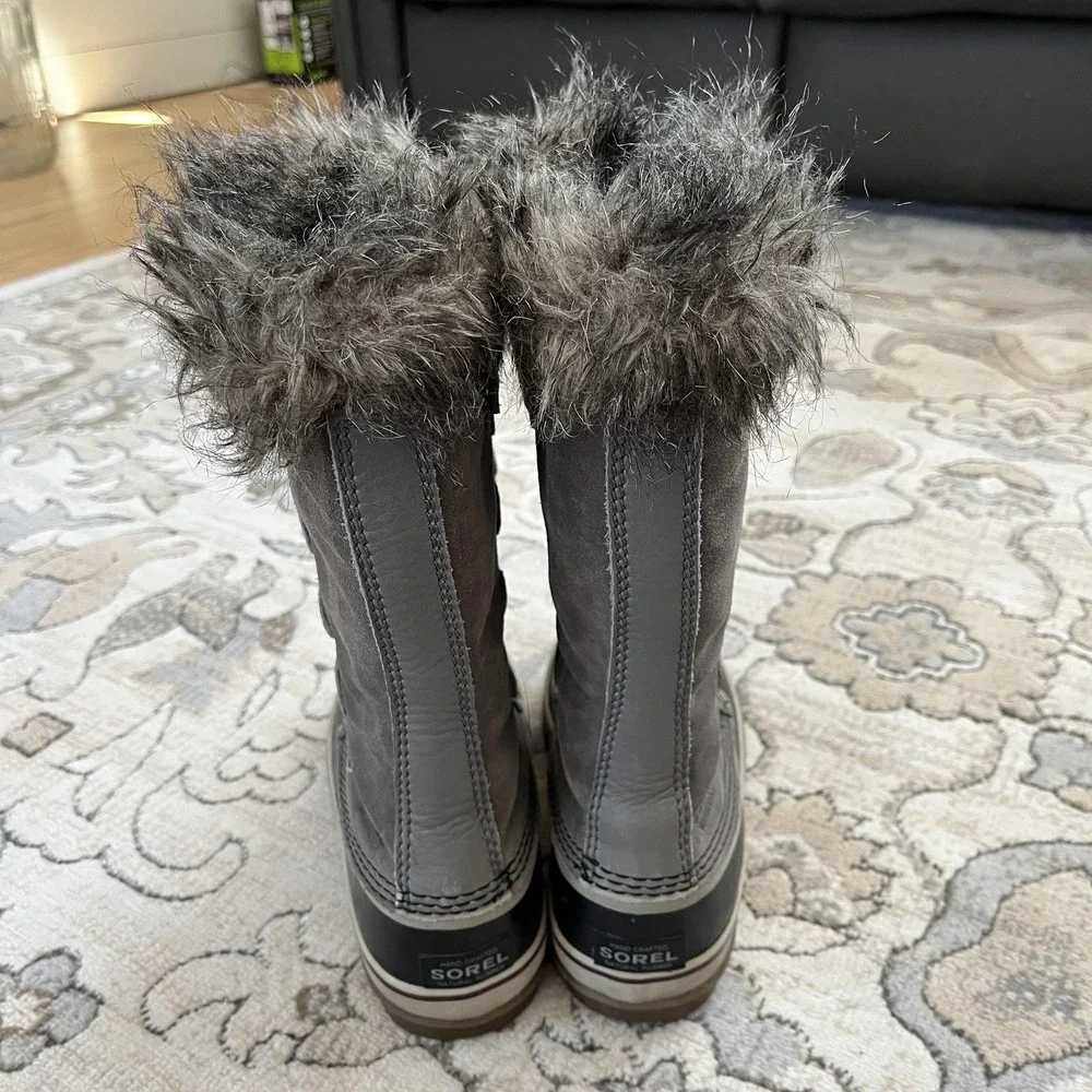 Sorel Joan Of Arctic Boots Womens Size 7 Gray‎ Waterproof Faux Fur Snow Winter